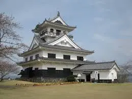 これは千葉県館山市の街の風景写真