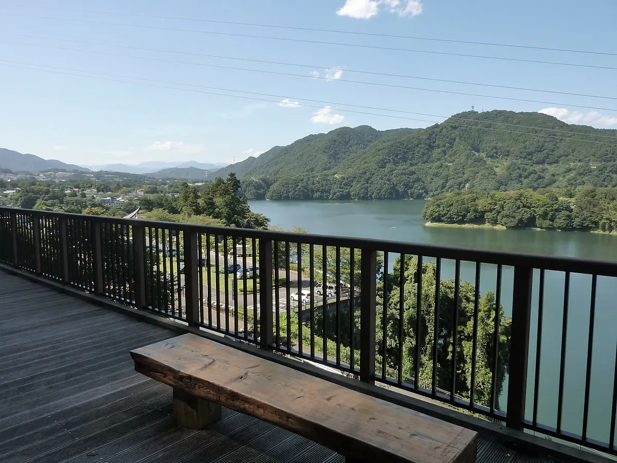 これは神奈川県相模原市緑区の街の風景写真