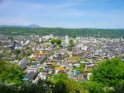 これは埼玉県秩父市の街の風景写真