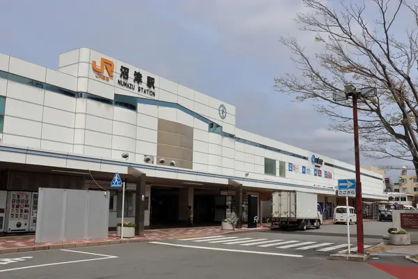 これは静岡県沼津市の街の風景写真