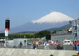 これは静岡県駿東郡小山町の街の風景写真