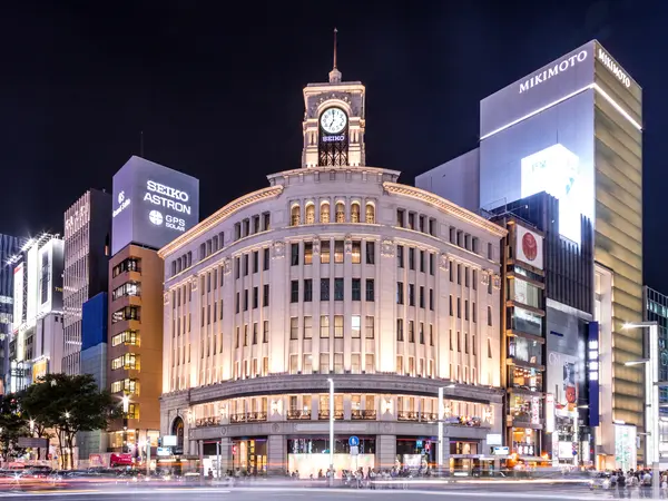 これは東京都中央区の街の風景写真