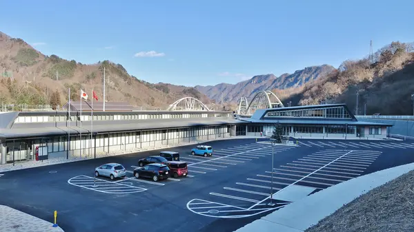 これは群馬県吾妻郡長野原町の街の風景写真