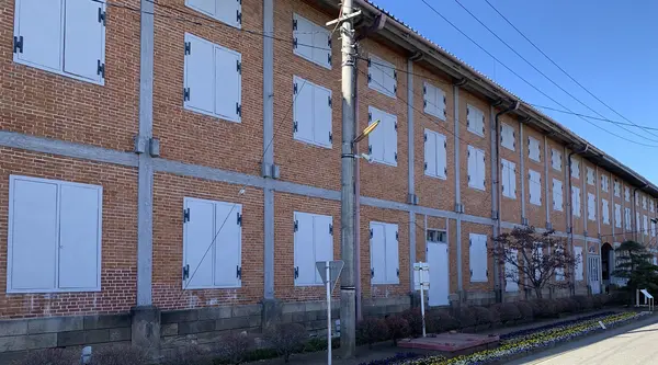 これは群馬県富岡市の街の風景写真