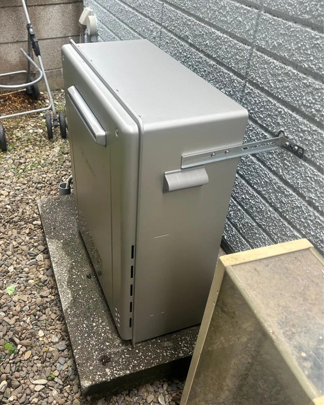 埼玉県富士見市のお客様の給湯器:交換後の機種:GT-C2472SAR-1 LPG